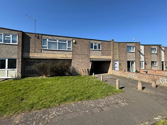 2 Bedroom Apartment For Sale In Wilby Close, Corby, NN17