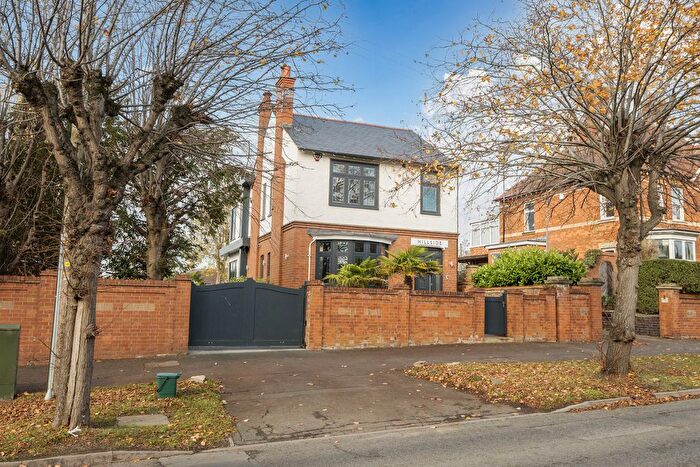 4 Bedroom Detached House For Sale In Higham Road, Rushden, NN10