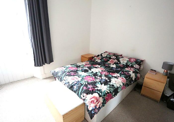 1 Bedroom Flat To Rent In Wardlaw Place, Gorgie, Edinburgh, EH11