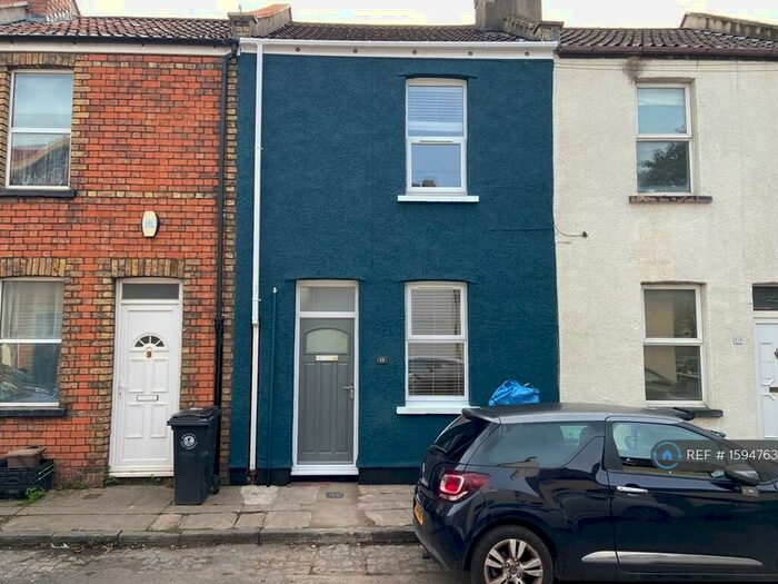 2 Bedroom Terraced House To Rent In North Road, Ashton Gate, Bristol, BS3