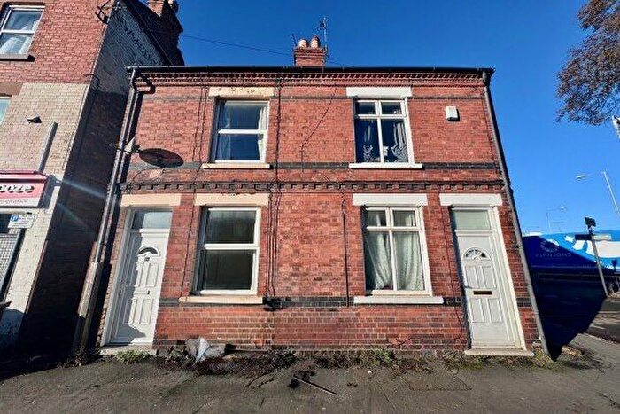2 Bedroom Terraced House To Rent In Montpelier Road, Nottingham, NG7