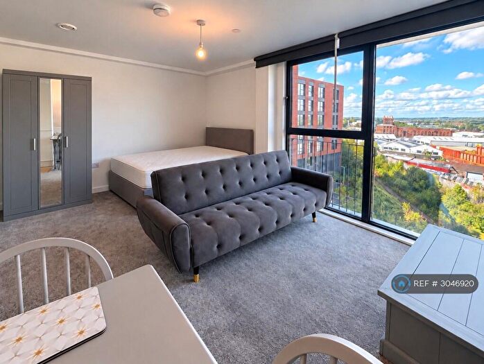Studio To Rent In Ford Lane, Salford, M6