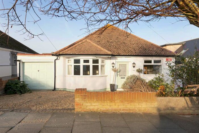 4 Bedroom Bungalow To Rent In Botany Road, Broadstairs CT10