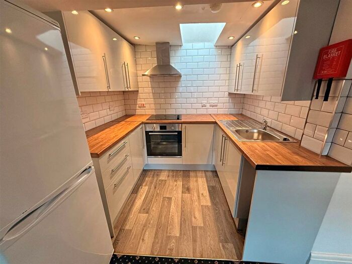 3 Bedroom Flat To Rent In Park Street, Bristol, BS1