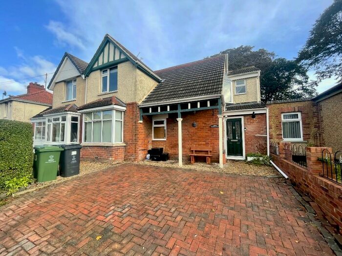 3 Bedroom Semi-Detached House To Rent In Swindon Road, Swindon, Wiltshire, SN3