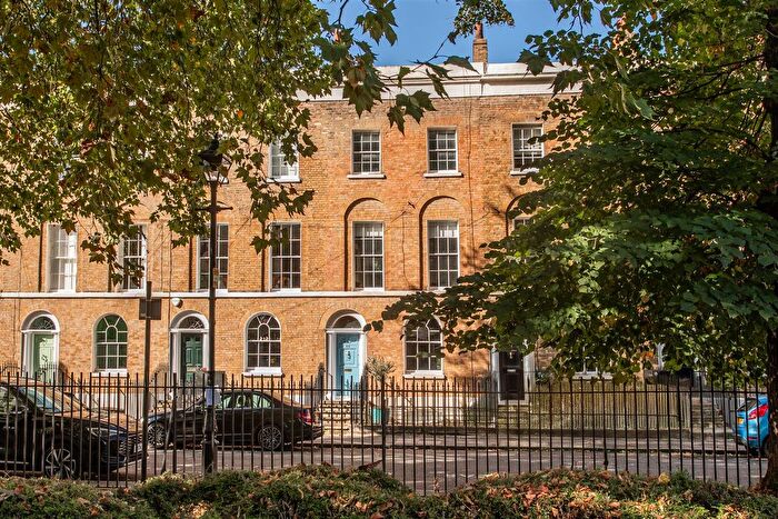 4 Bedroom Property For Sale In Tredegar Square, Mile End, E3