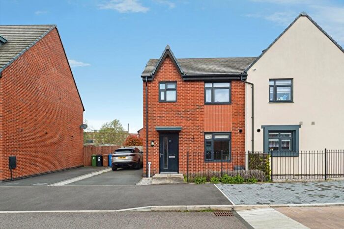 3 Bedroom Semi Detached House For Sale In Thorn Way, Audenshaw, Manchester, Greater Manchester, M34