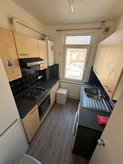 2 Bedroom Flat To Rent In Stock Street, London, E13