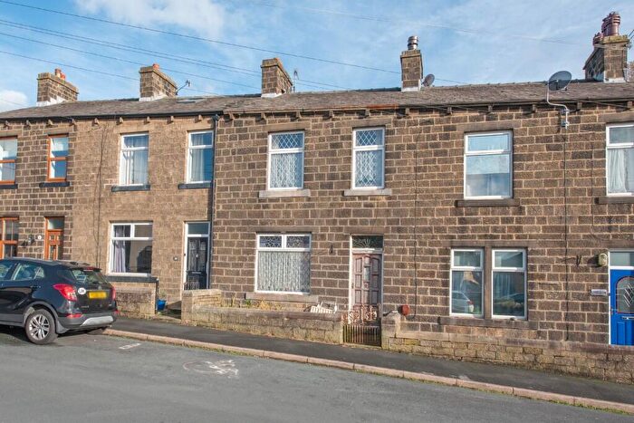 3 Bedroom Terraced House For Sale In Ryeland Street, Cross Hills, BD20