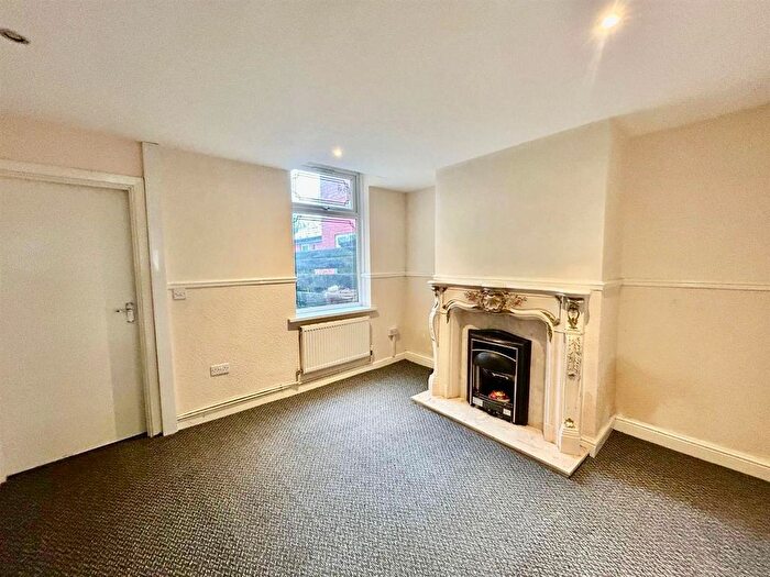 3 Bedroom Terraced House To Rent In Scarborough Road, Walsall, WS2