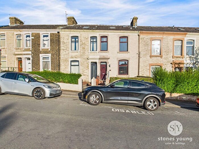 5 Bedroom Terraced House For Sale In Whalley Old Road, Blackburn, BB1