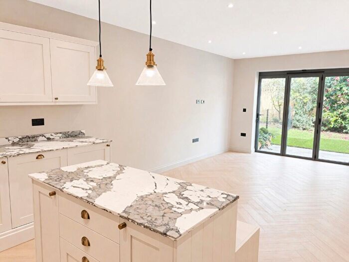 2 Bedroom Apartment To Rent In Esher Ridge, Esher, Surrey, KT10