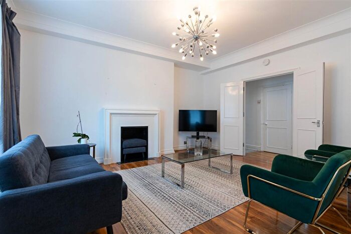 3 Bedroom Flat To Rent In Park Mansions, Knightsbridge, SW1X