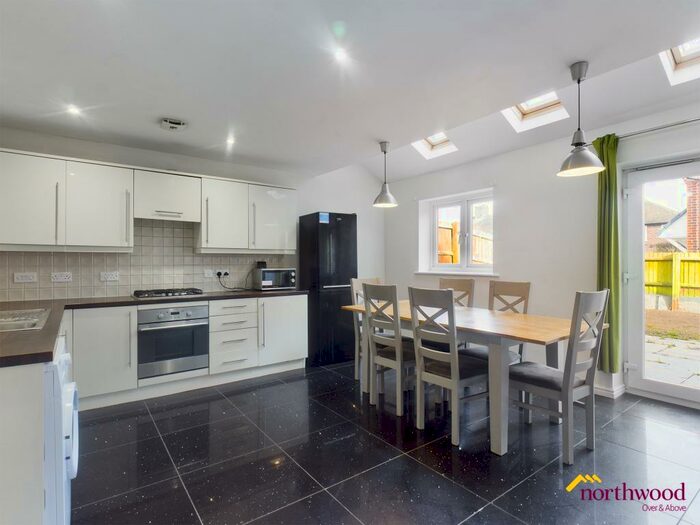 4 Bedroom Town House To Rent In Basford Court, May Bank, Newcastle-under-Lyme, ST5