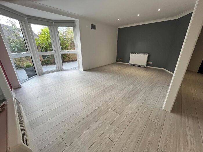 2 Bedroom Apartment To Rent In Grange Court, Wood Street, Chelmsford, CM2