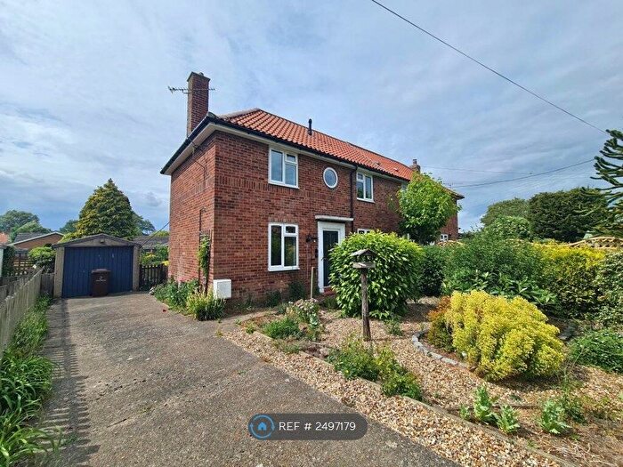 3 Bedroom Semi-Detached House To Rent In Jubilee Avenue, East Harling, Norwich, NR16