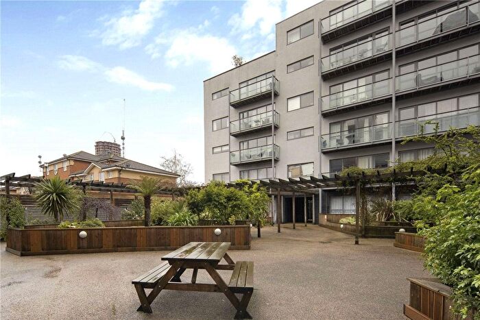 Property For Sale In Varcoe Road, Rotherhithe, SE16
