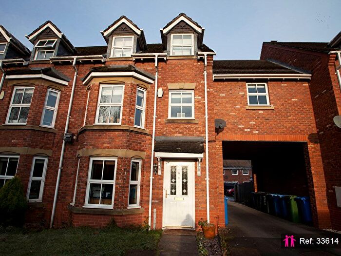 4 Bedroom Town House To Rent In Bucklow Gardens, Lymm, WA13