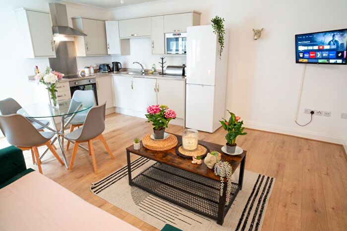 2 Bedroom Flat To Rent In Surrey Road, Cliftonville, Margate, Kent, CT9