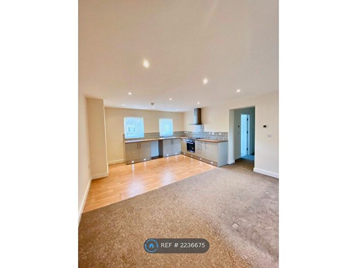 2 Bedroom Flat To Rent In Canklow Road, Rotherham, S60