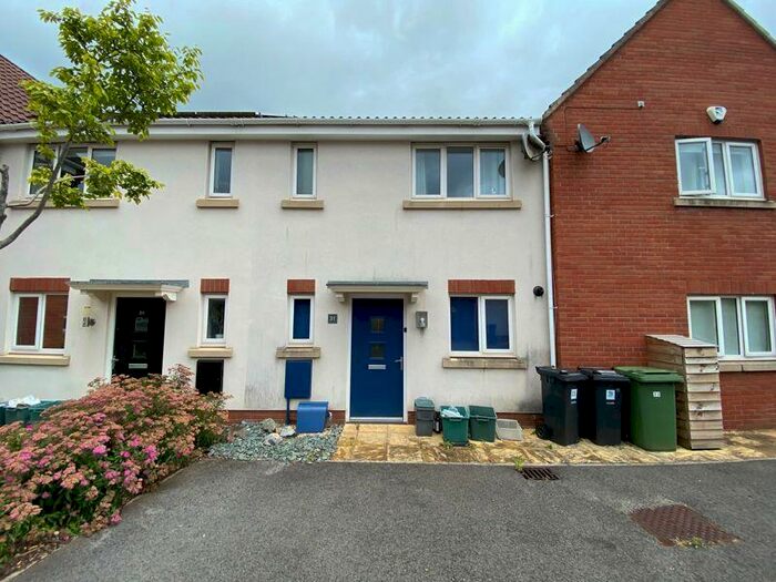 3 Bedroom Terraced House To Rent In Halls Gardens, Bristol, BS34