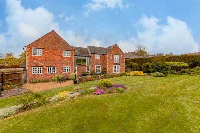 5 Bedroom Detached House For Sale In Main Road, Whitwell, Rutland, LE15