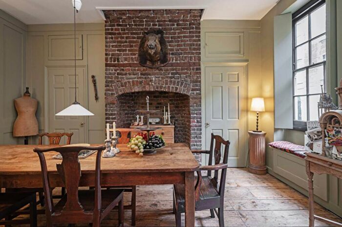 5 Bedroom Terraced House For Sale In Elder Street, Spitalfields, London, E1