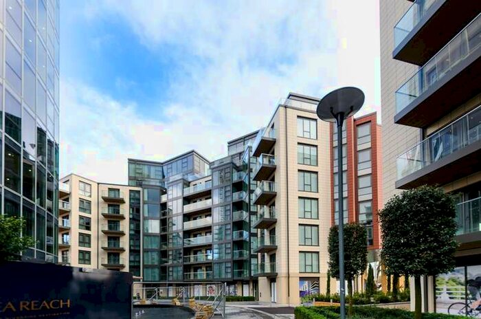 Garage / Parking To Rent In Battersea Reach, Battersea, SW18