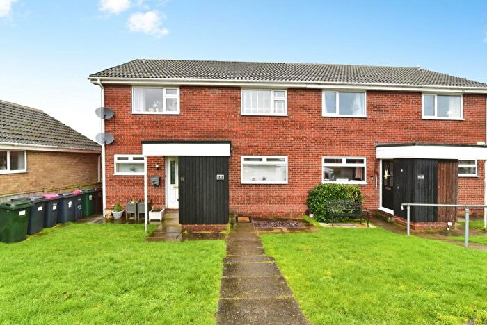 2 Bedroom Flat For Sale In Coral Drive, Aughton, Sheffield, South Yorkshire, S26