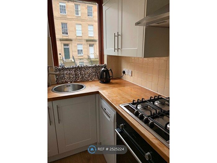 2 Bedroom Flat To Rent In Fettes Row, Edinburgh, EH3