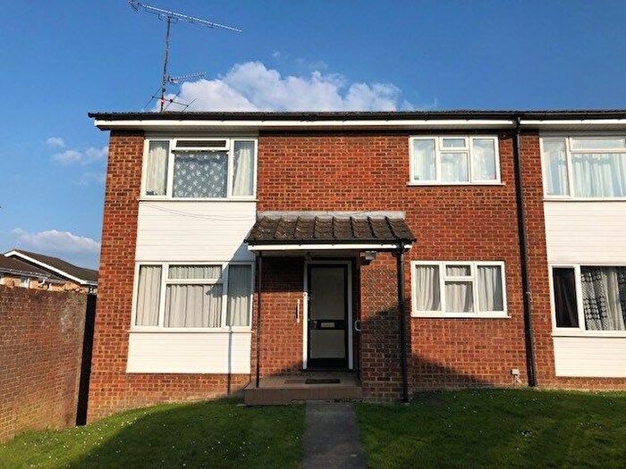 2 Bedroom Maisonette To Rent In Alexandra Avenue, Luton, LU3