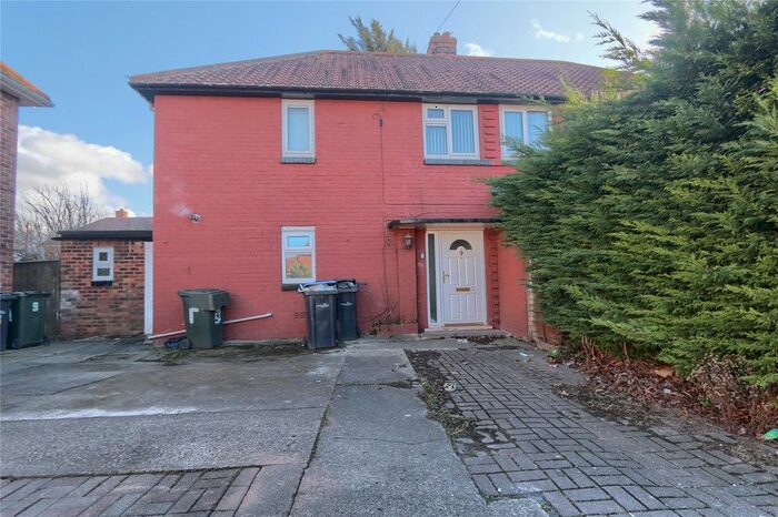 3 Bedroom Semi-Detached House To Rent In Bretby Close, Middlesbrough, TS4