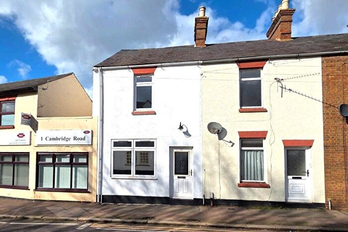 2 Bedroom Terraced House For Sale In Cambridge Road, Sandy, SG19