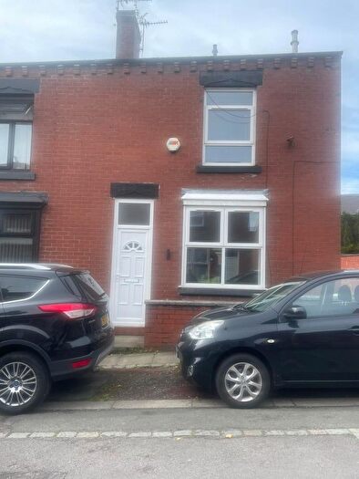 3 Bedroom End Of Terrace House To Rent In Brandwood Street, Bolton, BL3