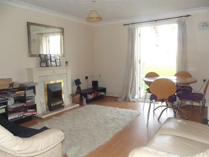 1 Bedroom Property To Rent In Addington Court, Exeter, EX4