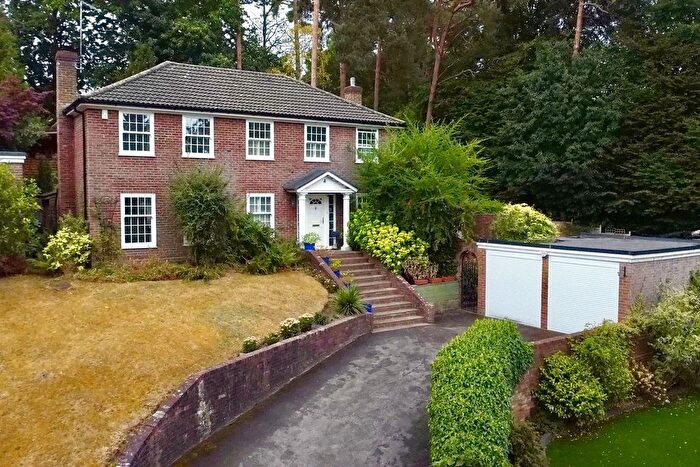 4 Bedroom Detached House For Sale In Bellever Hill, Camberley, GU15
