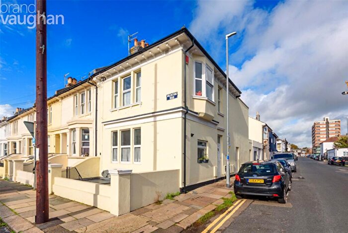 2 Bedroom Flat To Rent In Goldstone Road, Hove, East Sussex, BN3