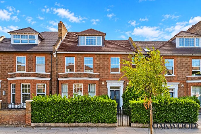 4 Bedroom Flat For Sale In Filey Avenue, Stoke Newington, N16