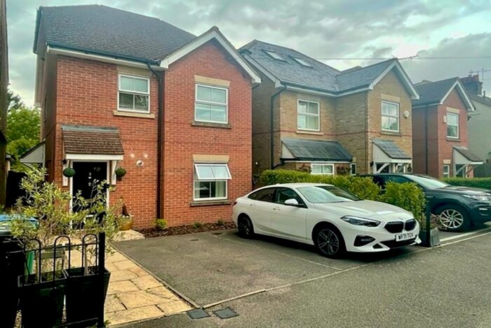 1 Bedroom Flat To Rent In Cedar Heights, Cedar Road, Bushey, Watford, WD19