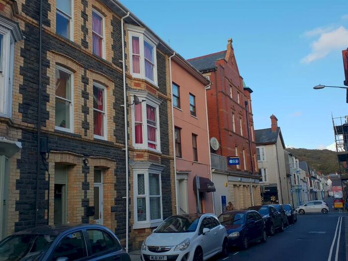 7 Bedroom Property To Rent In Cambrian Place, Aberystwyth SY23