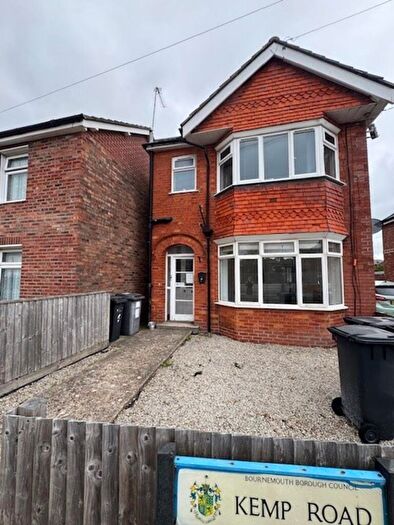 1 Bedroom Detached House To Rent In Kemp Road, Bournemouth, BH9