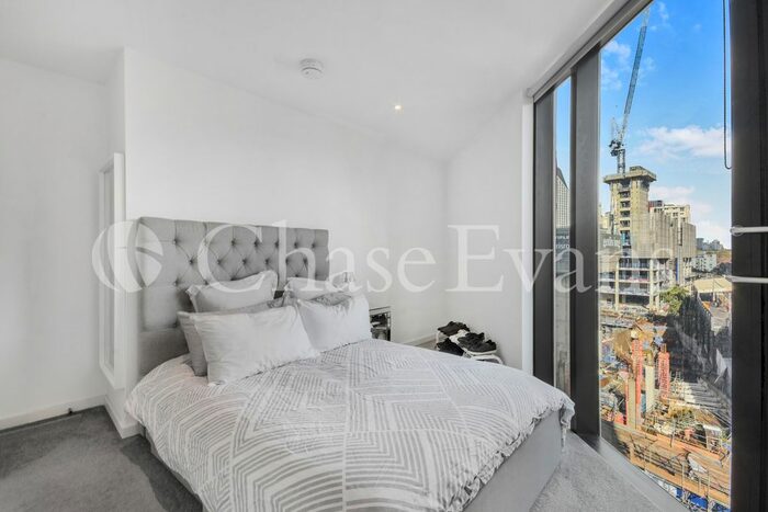 1 Bedroom Flat To Rent In Walworth Road, Elephant Amp; Castle, London, SE1