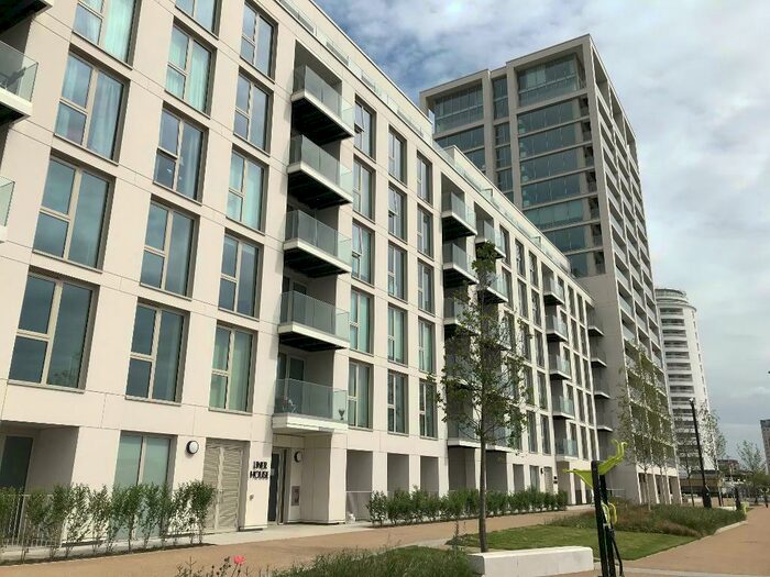 2 Bedroom Flat To Rent In Liner House, Royal Dock, Pontoon Dock, West Silvertown, London, E16