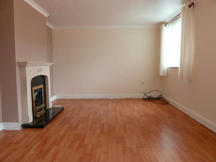 2 Bedroom End Of Terrace House To Rent In Stonegarth, Carlisle, CA2
