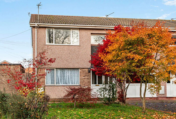 3 Bedroom End Of Terrace House For Sale In Prestbury, Yate, Bristol, Gloucestershire, BS37