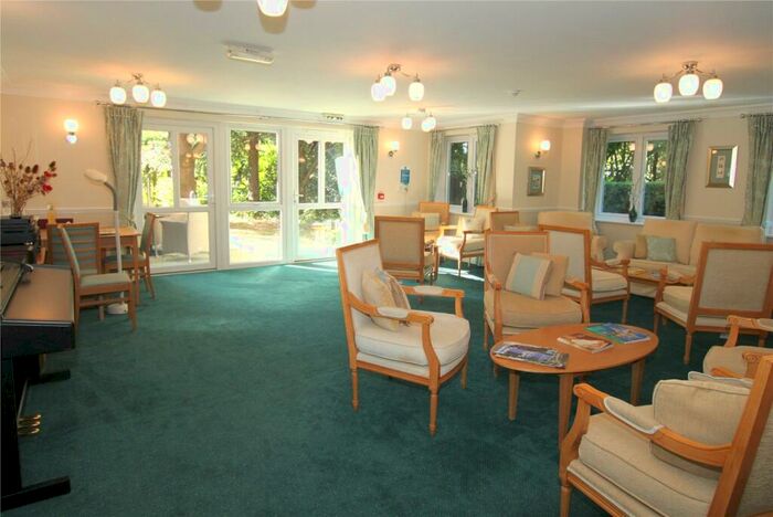 1 Bedroom Apartment For Sale In Wortley Road, Highcliffe, Christchurch, Dorset, BH23