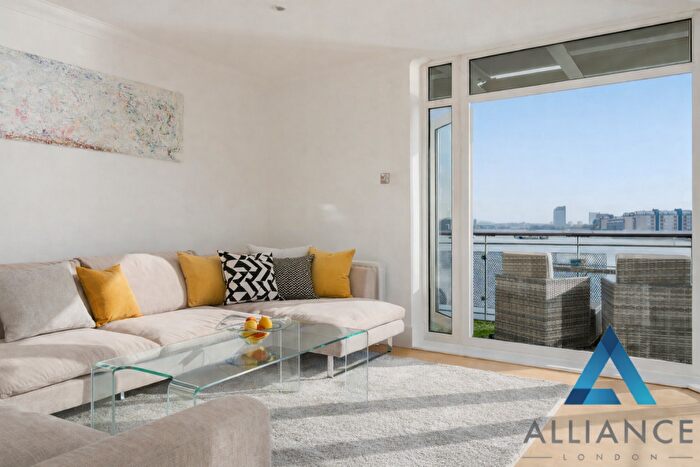 3 Bedroom Apartment For Sale In Dunbar Wharf, Narrow Street, Limehouse, London, E14