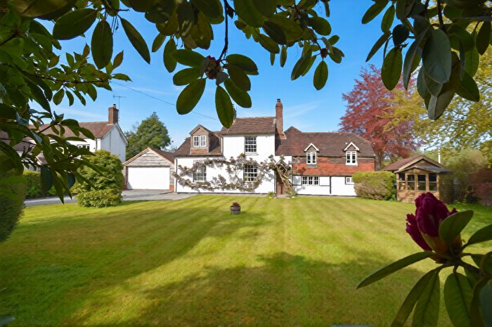 4 Bedroom Detached House For Sale In Keepers Corner, RH6