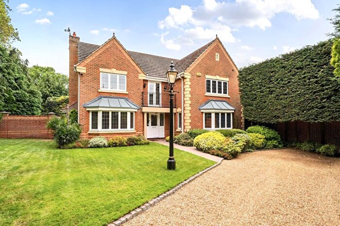 5 Bedroom Detached House For Sale In Basingstoke, Hampshire, RG22