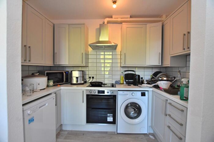 6 Bedroom Terraced House To Rent In Tyndalls Park Road, First Floor Flat, Clifton, Bristol, BS8